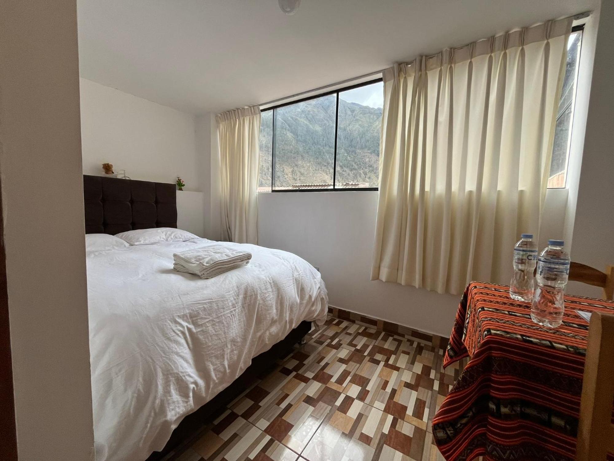 Hostal Apu Qhawarina Ollantaytambo Exterior foto